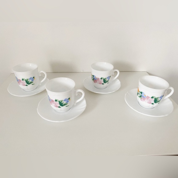 Arcopal France Vintage Floral Tea Cup & Saucer Set – Set of 4 - Picture 3 of 8